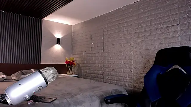 magic_marg's cam snapshot