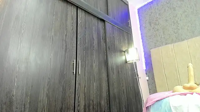 ava-am's cam snapshot