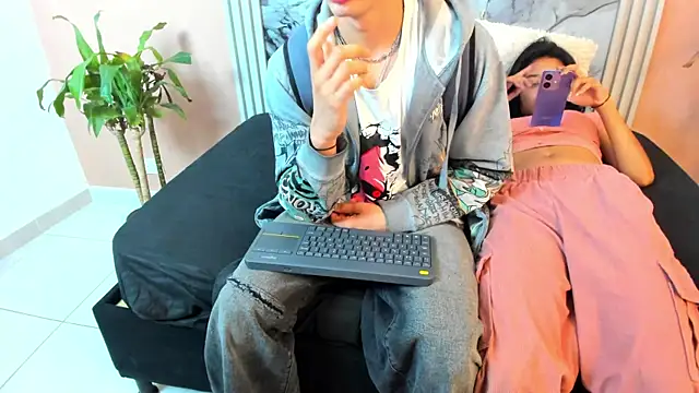 chris_evans27's cam snapshot