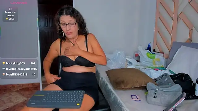 Keyla_Milf live sex cam