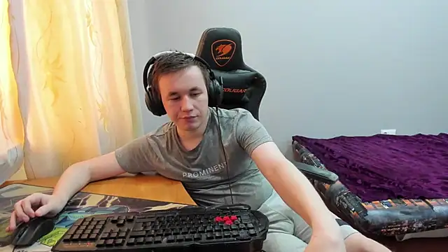 iliaskrislove live sex cam