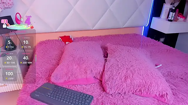 veronica_hill_'s cam snapshot