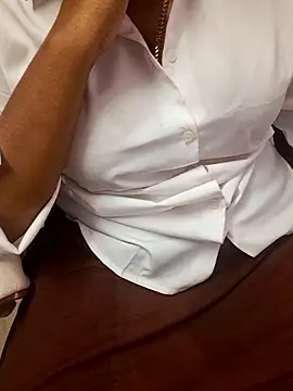 Tamil_Ammani's cam snapshot