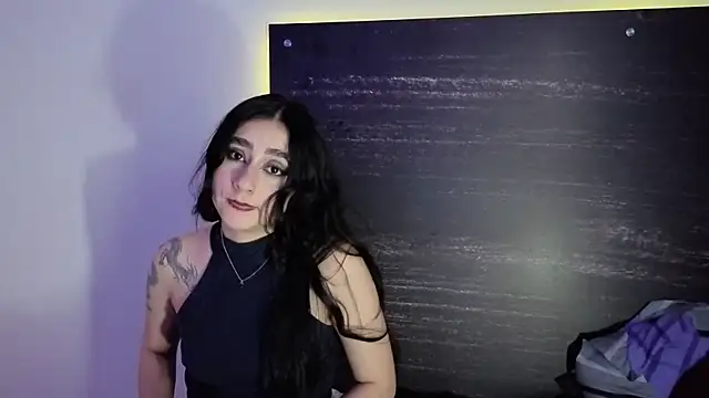 sharlot24's cam snapshot