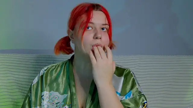 Stella_Swann's cam snapshot