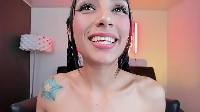 miss___evangeline's cam snapshot