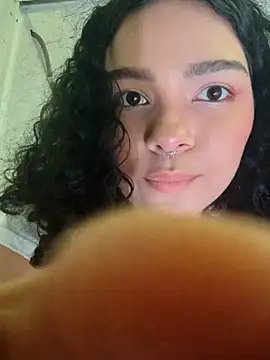 pretty_sunlight_'s cam snapshot