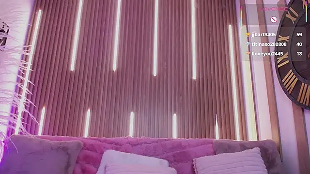 MylaDreams's cam snapshot