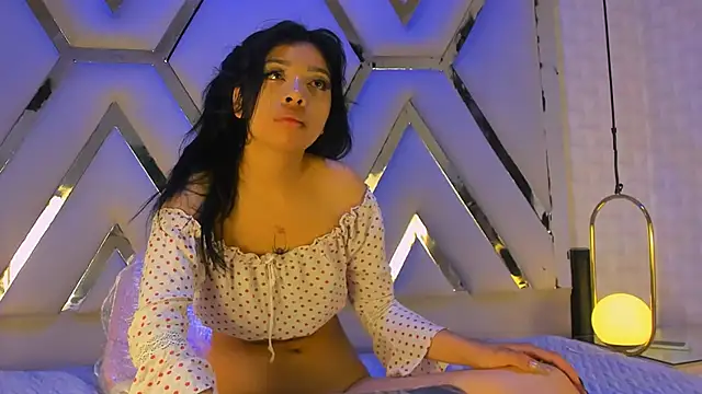 Ameliatrevicott's cam snapshot