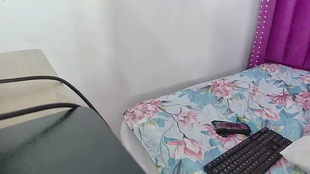 kinkyhousewifee live sex cam