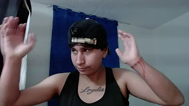 Im_Milan_Rs's cam snapshot