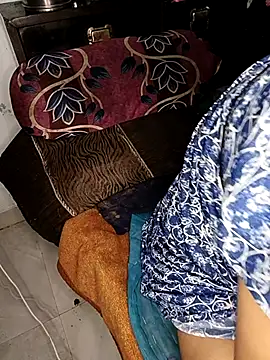 Desi_bhabhi299 live sex cam