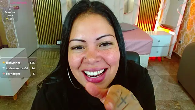 martinna_tay's cam snapshot