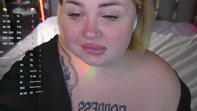 ZaraReignn live sex cam