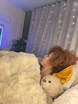 Chloe_Celeste live sex cam