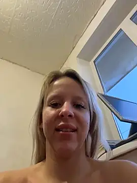 LikaCat live sex cam