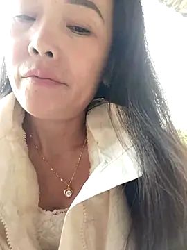 Feeling-hot's cam snapshot