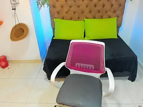 Luna_52's cam snapshot