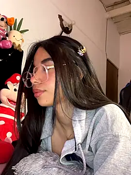 Milleradhara24's cam snapshot