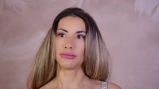 JullyBlair's cam snapshot