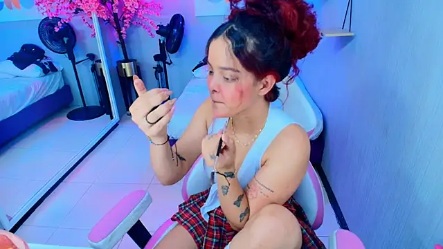 Maggy_t18's cam snapshot