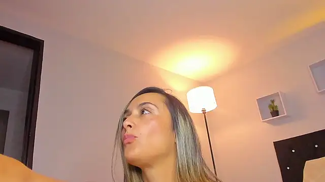 Victoria_Rose_'s cam snapshot