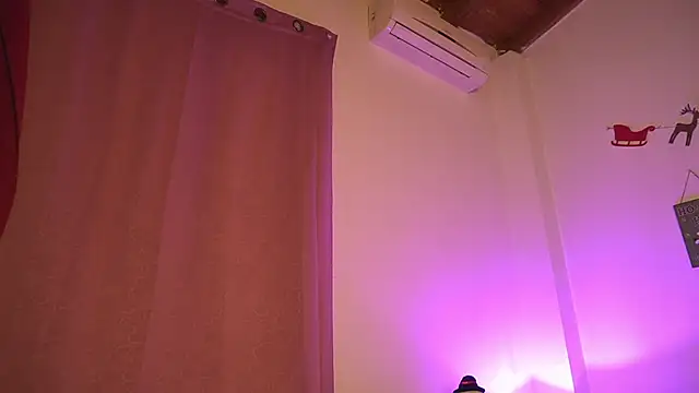 noah_0814's cam snapshot