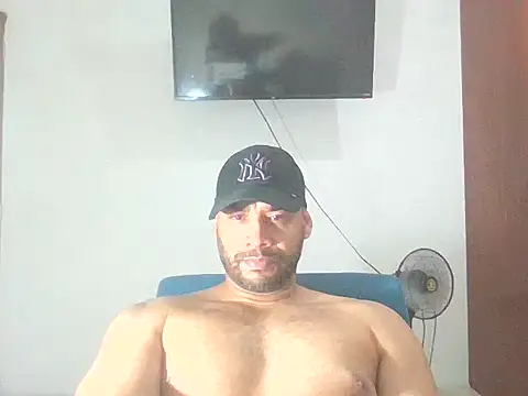 musclehetero's cam snapshot