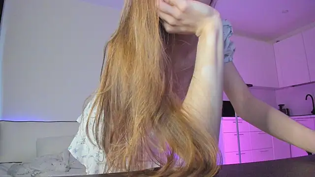 koolaidandfrozenpizza's cam snapshot