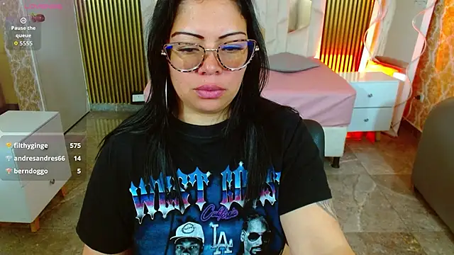 martinna_tay's cam snapshot