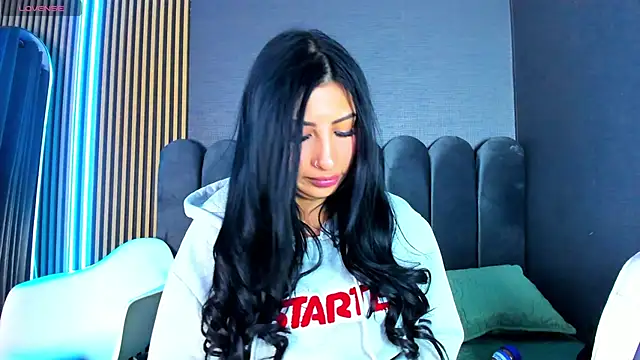 Nicolette_ks_'s cam snapshot