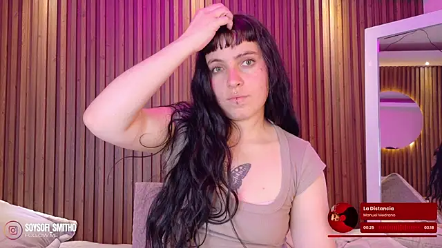 Lucy_Smith2's cam snapshot