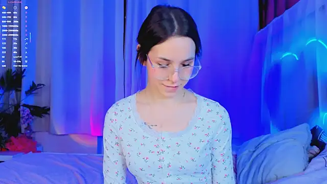 -CindyLou's cam snapshot