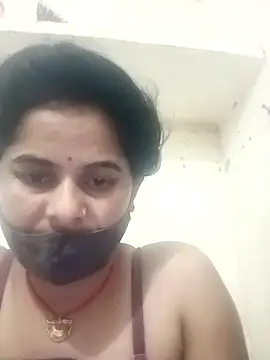 JULEE-740's cam snapshot