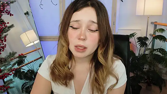 Lina_Glow's cam snapshot