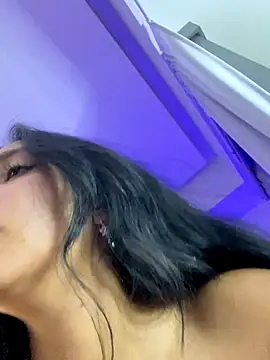 Nahomy_cute1's cam snapshot