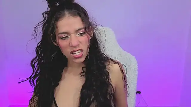 daniela_rivasthl's cam snapshot