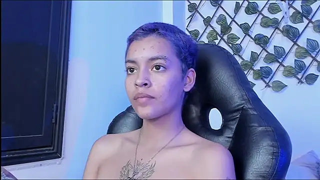 Anny_Kiitty's cam snapshot