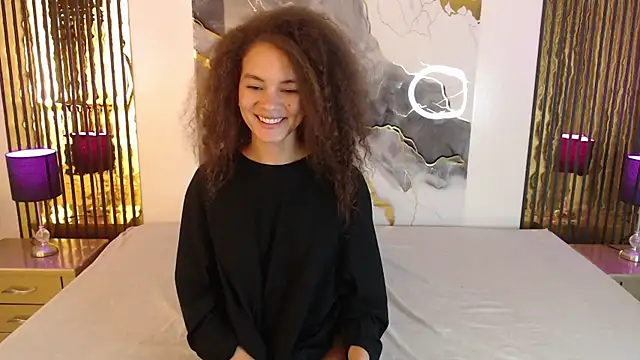 MiticaBrennet_'s cam snapshot