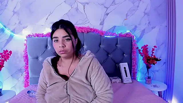 irisrojas__'s cam snapshot