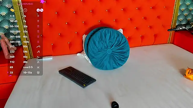 VallerieJones's cam snapshot