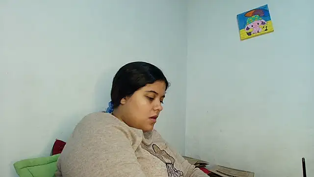 luisahot_9727's cam snapshot