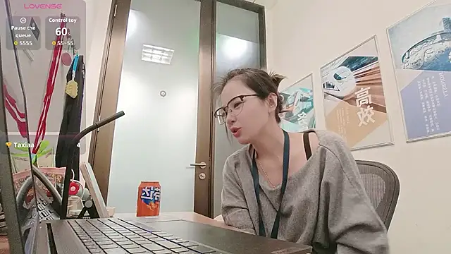 KKMM168's cam snapshot