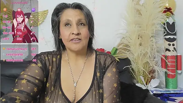 merlyna_goldens's cam snapshot