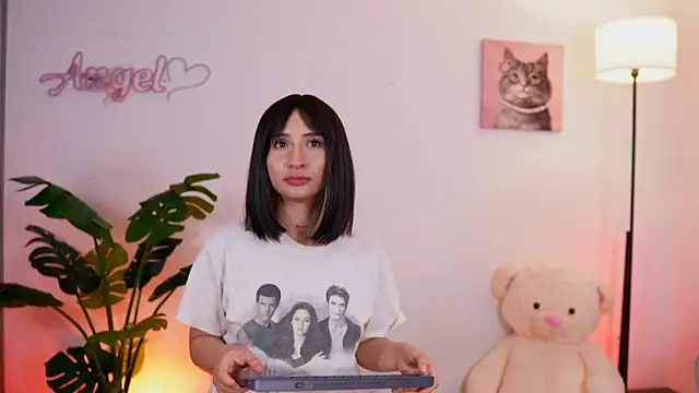 Angeeel_'s cam snapshot