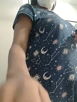 Priya_Strip's cam snapshot