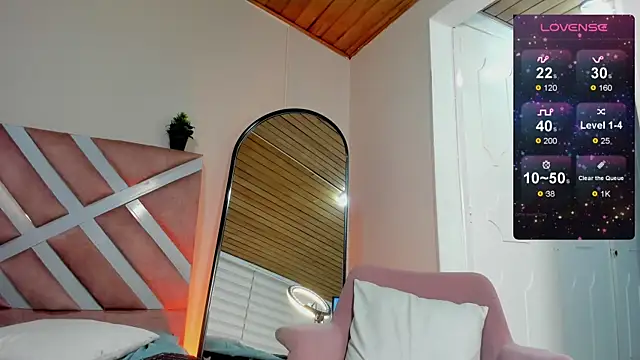 sophie_blake__'s cam snapshot