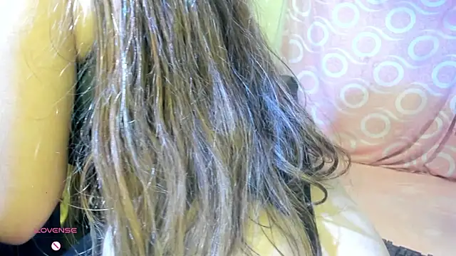 1julianasalazar's cam snapshot