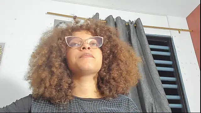 Ada_gales_'s cam snapshot