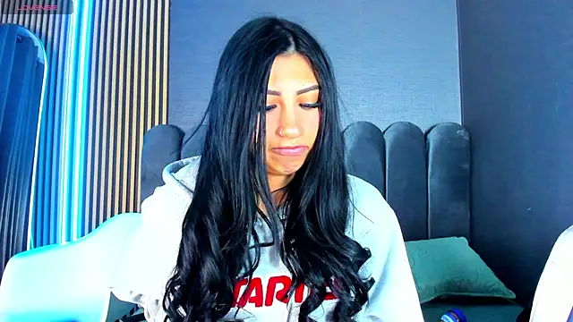 Nicolette_ks_'s cam snapshot